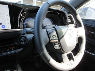 صورة 34 لـ 2025 Toyota CROWN ESTATE