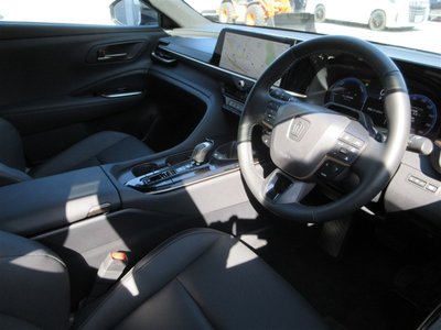 صورة 33 لـ 2025 Toyota CROWN ESTATE