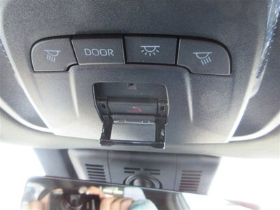 صورة 32 لـ 2025 Toyota CROWN ESTATE