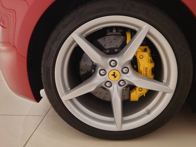 صورة 29 لـ 2019 Ferrari 488 SPIDER