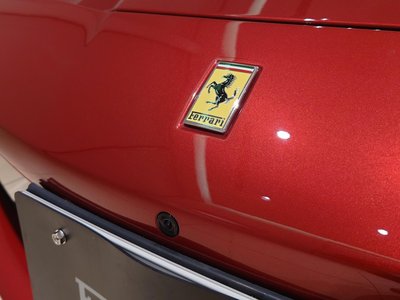 صورة 19 لـ 2019 Ferrari 488 SPIDER