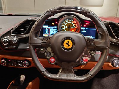 صورة 41 لـ 2019 Ferrari 488 SPIDER