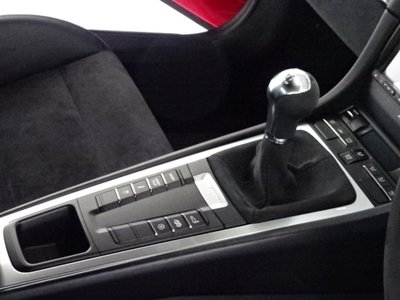 2015 Porsche CAYMAN thumbnail 26