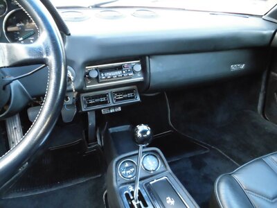 صورة 24 لـ 1983 Ferrari 308 GTS