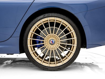 2025 BMW Alpina B3 photo 13