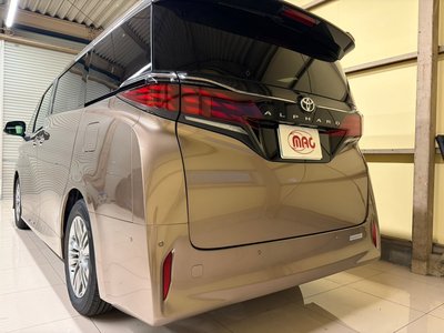 2026 Toyota ALPHARD — фото 5