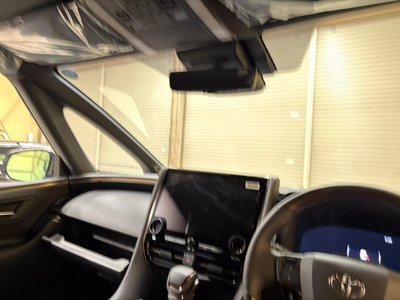 2026 Toyota ALPHARD — фото 9