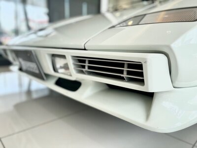 1984 Lamborghini COUNTACH 照片 20