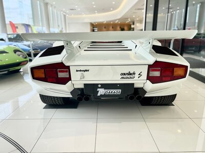 صورة 6 لـ 1984 Lamborghini COUNTACH