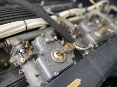1984 Lamborghini COUNTACH 照片 30