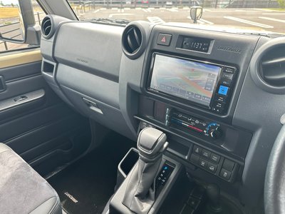2025 Toyota LAND CRUISER 70 thumbnail 19