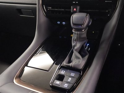 2024 Toyota ALPHARD — фото 13