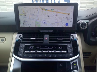 2025 Toyota LAND CRUISER 300 photo 12