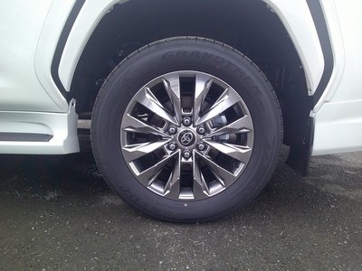 2025 Toyota LAND CRUISER 300 thumbnail 36