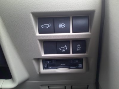 2025 Toyota LAND CRUISER 300 thumbnail 24