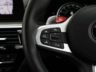 2018 BMW M5 — миниатюра 58