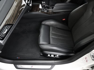 2018 BMW M5 — миниатюра 52