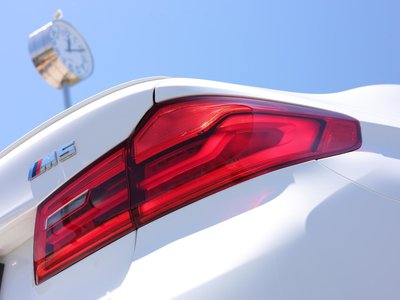2018 BMW M5 — миниатюра 33