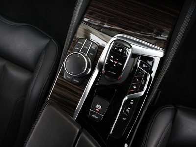 2018 BMW M5 — миниатюра 74