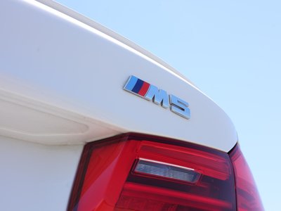 2018 BMW M5 — миниатюра 38