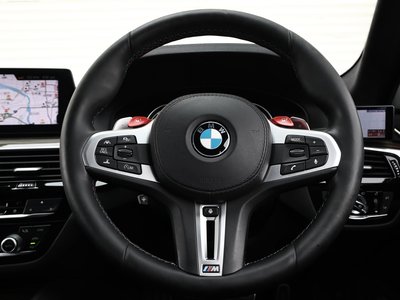 2018 BMW M5 — миниатюра 57