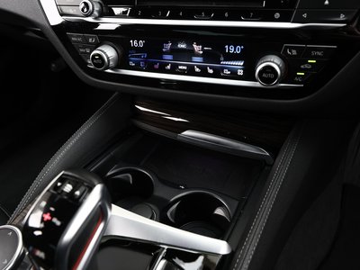 2018 BMW M5 — миниатюра 73