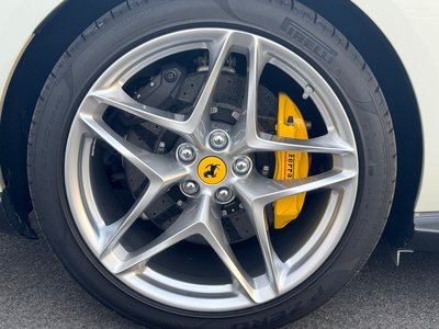 2022 Ferrari ROMA — фото 12