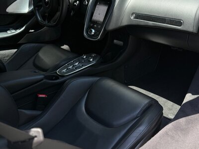 صورة 17 لـ 2020 Mclaren GT