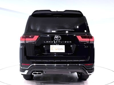 2026 Toyota LAND CRUISER 300 photo 13
