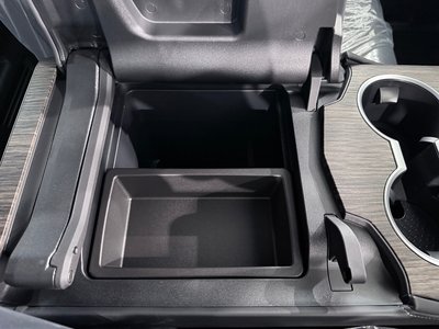 2026 Toyota LAND CRUISER 300 thumbnail 25