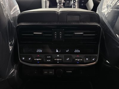 2026 Toyota LAND CRUISER 300 thumbnail 34