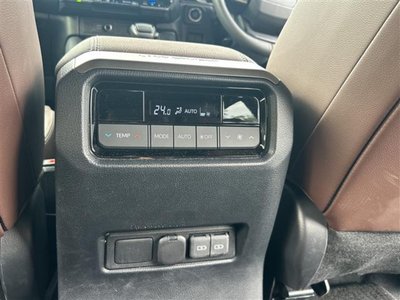 2024 Toyota LAND CRUISER 250 thumbnail 32