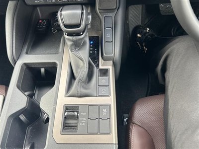 2024 Toyota LAND CRUISER 250 photo 10