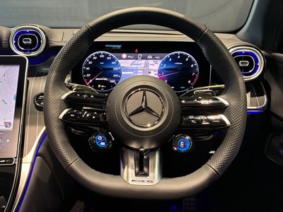 2025 Mercedes-BENZ GLC AMG 照片 16