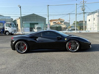 2016 Ferrari 488 GTB 照片 8
