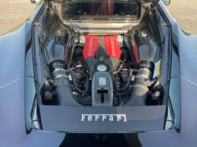2016 Ferrari 488 GTB 照片 12