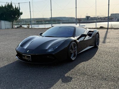 2016 Ferrari 488 GTB 照片 2