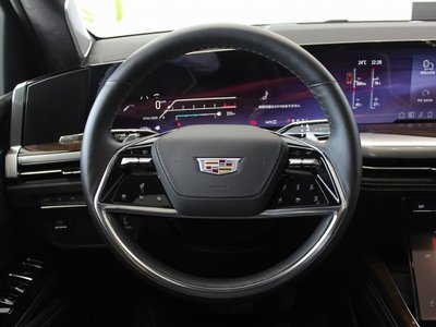 2025 Cadillac ESCALADE — фото 12