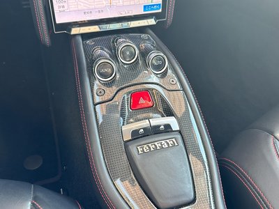 2011 Ferrari 458 ITALIA 照片 25