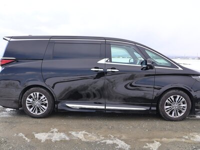 2023 Toyota ALPHARD — фото 2