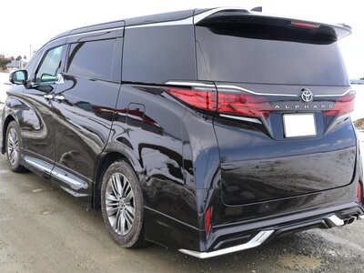 2023 Toyota ALPHARD — фото 4