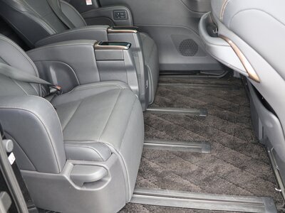 2023 Toyota ALPHARD — фото 25