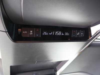 2023 Toyota ALPHARD — фото 35