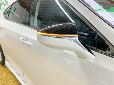 2020 Lexus ES photo 25