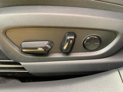2020 Lexus ES photo 20