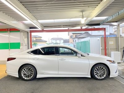 2020 Lexus ES photo 28