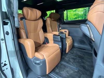 صورة 10 لـ 2023 Toyota VELLFIRE