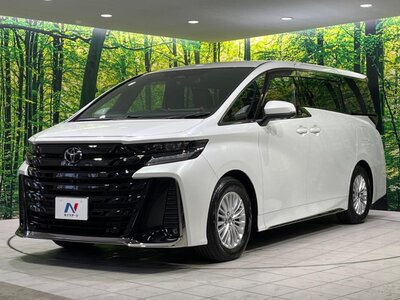 صورة 41 لـ 2023 Toyota VELLFIRE