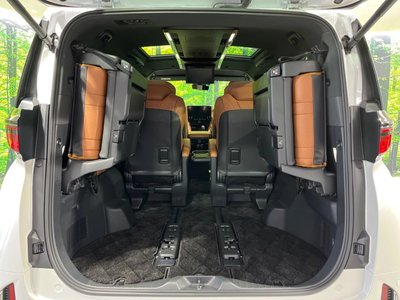 صورة 12 لـ 2023 Toyota VELLFIRE