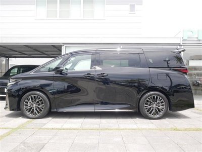 2024 Toyota VELLFIRE — фото 3